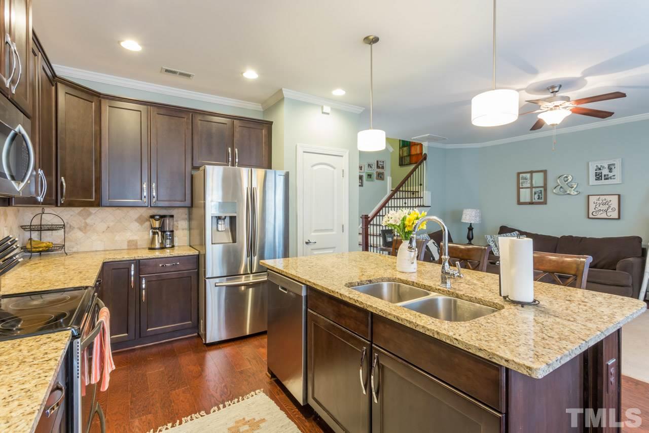 2112 Scarlet Maple Drive Raleigh, NC 27606 - Photo 5 of 22 Gallery Image 5