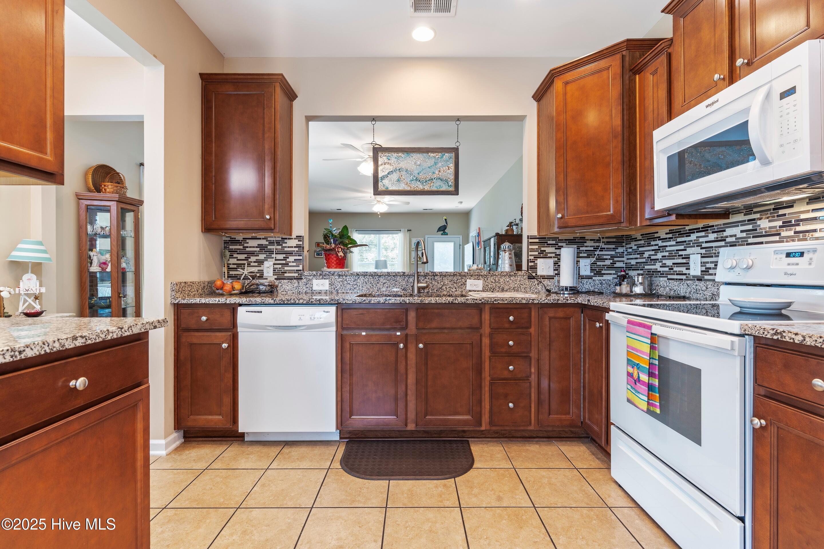 5045 Ballast Road Southport, NC 28461 - Photo 16 of 55 Kitchen