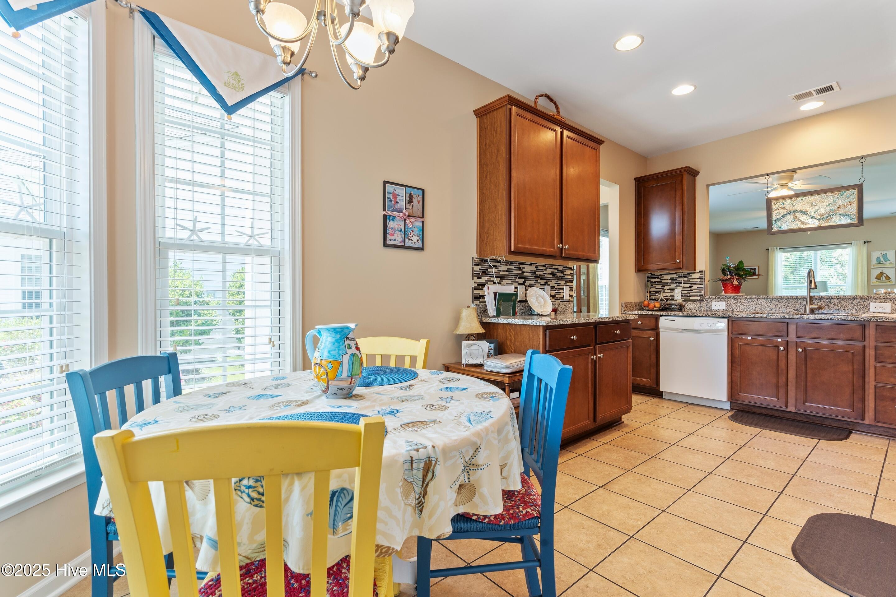 5045 Ballast Road Southport, NC 28461 - Photo 20 of 55 Dining