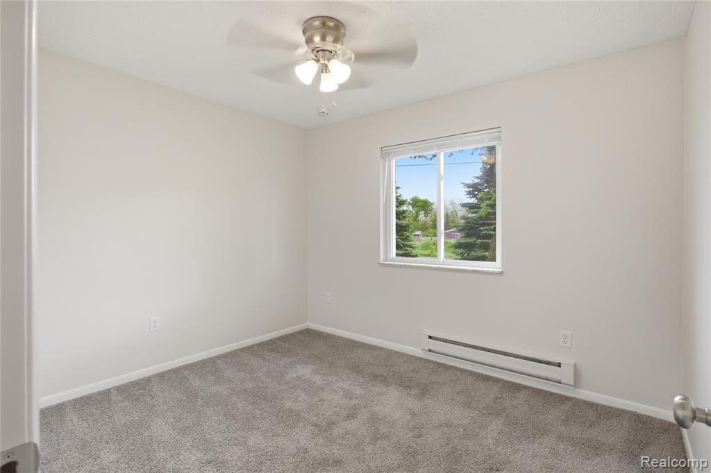 2897 Spring Hill Drive Howell, MI 48843 - Photo 15 of 26