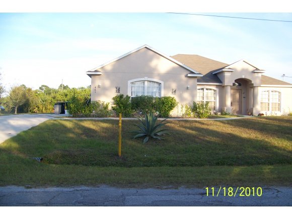 461 Southwest Larino Palm Bay, FL 32908 - Photo 1 of 12 Primary Photo