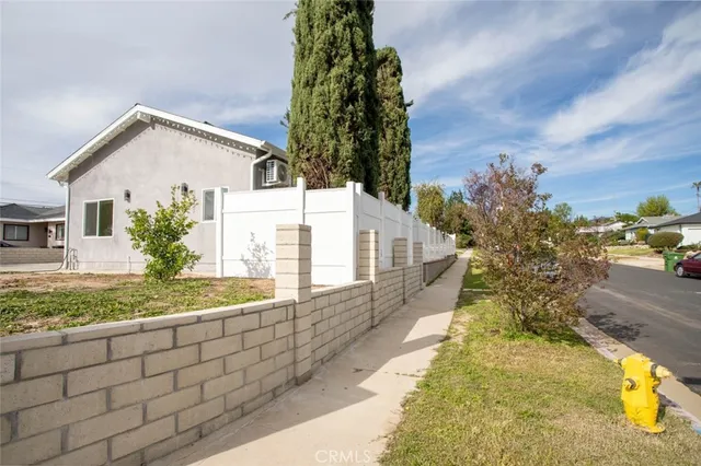 $2,300 | 16327 Kalisher Street, Granada Hills, CA 91344