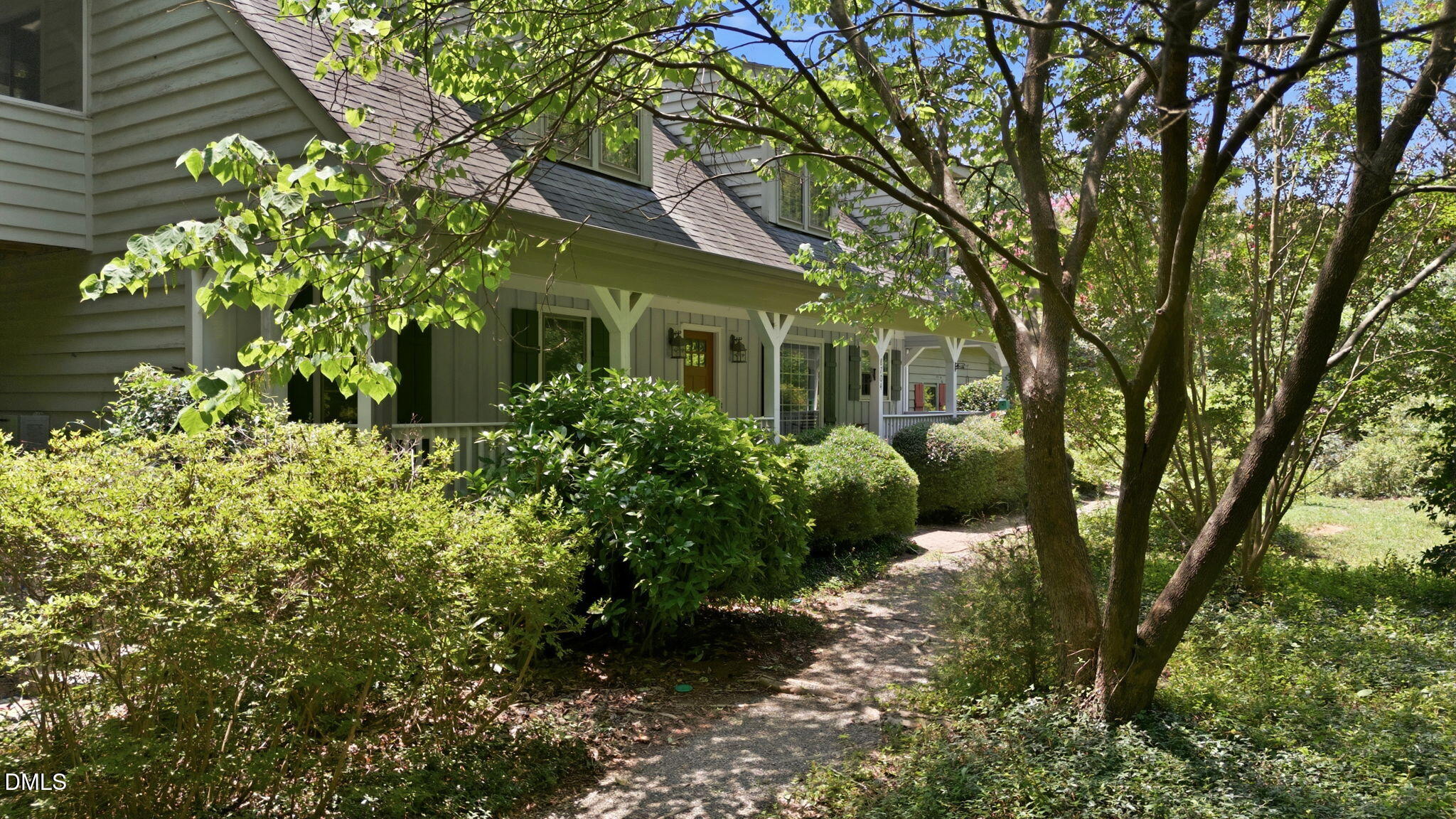 8704 Danbury Circle Raleigh, NC 27613 - Photo 10 of 70 1-web-or-mls-DJI_20260706131032_0201_D