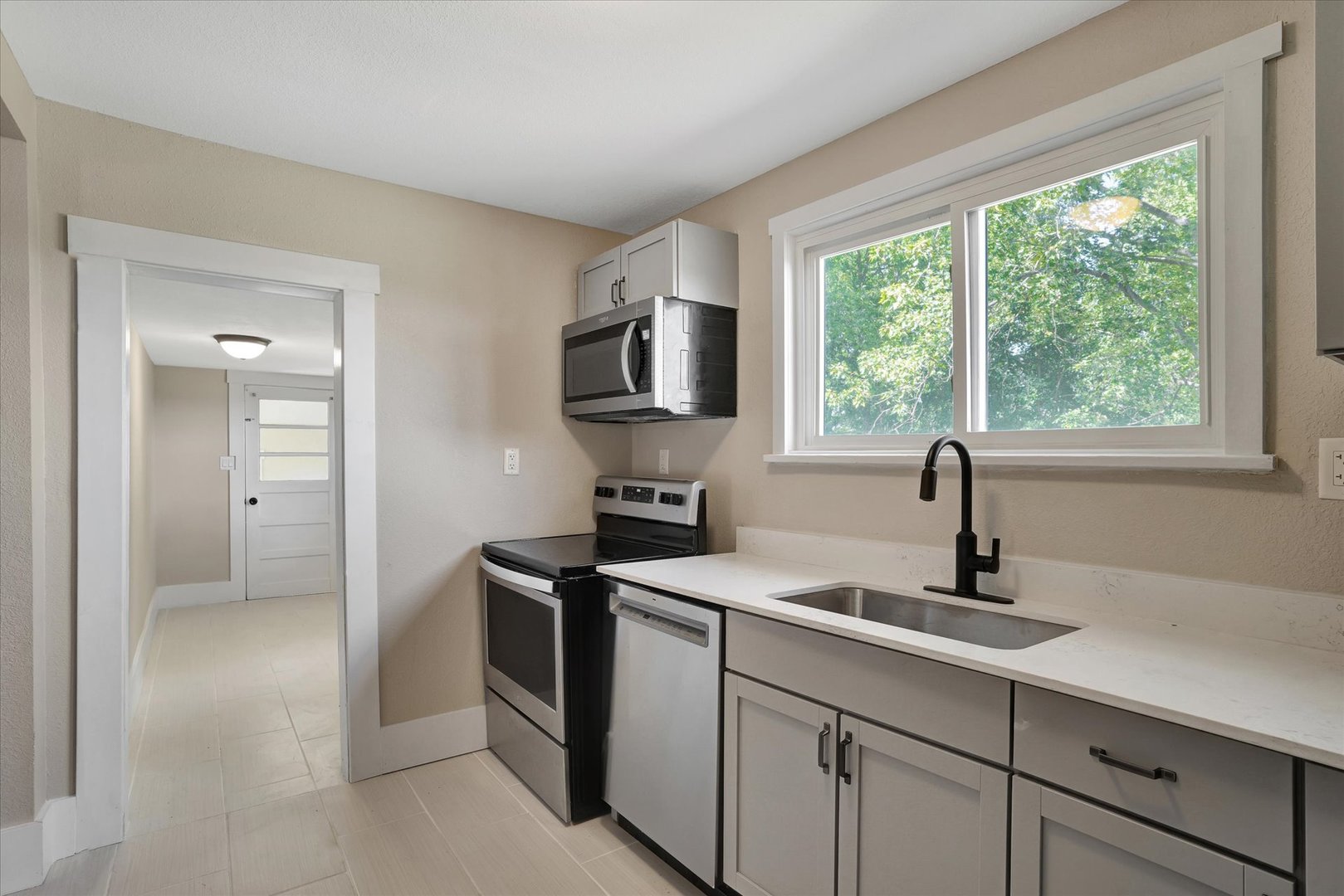 2011 North High Cross Road Urbana, IL 61802 - Photo 14 of 36 Gallery Image 14
