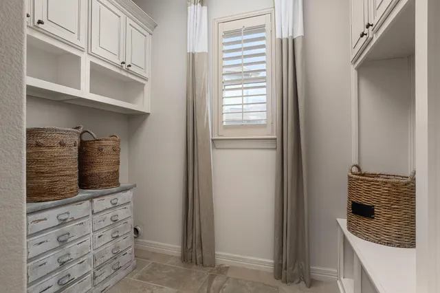 a view of walk in closet