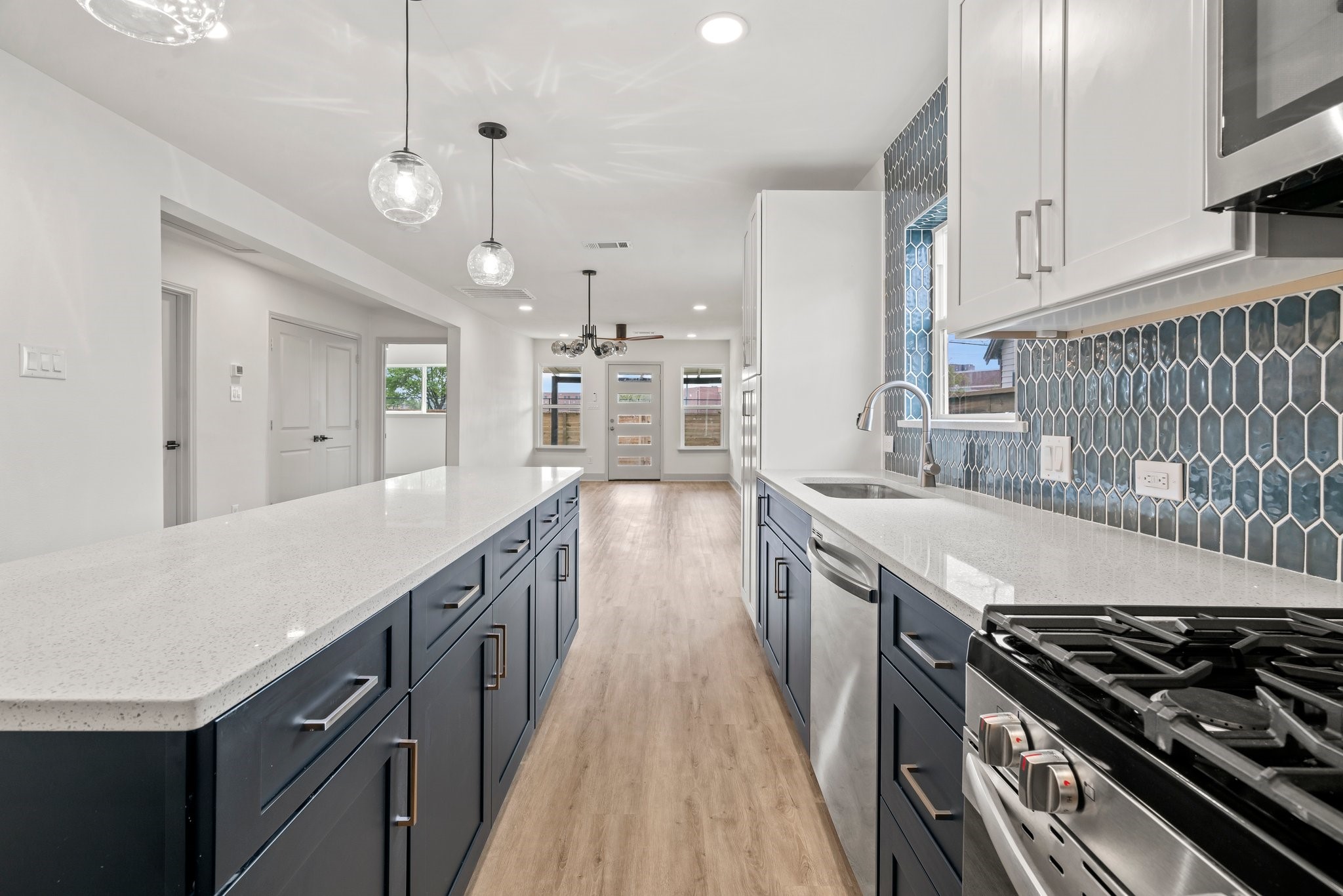 1009 Genova Street Houston, TX 77009 - Photo 14 of 36