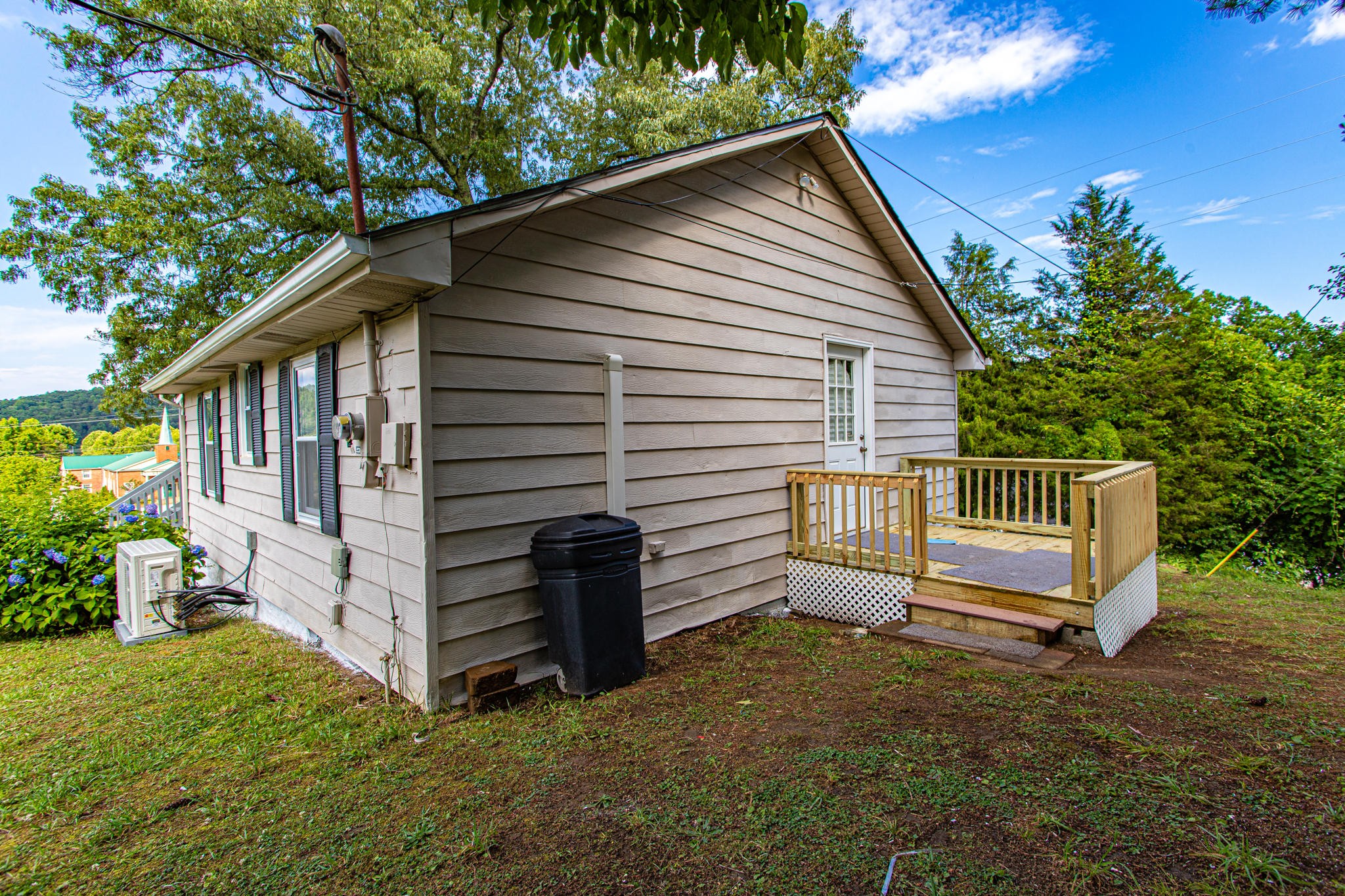 615 Butler Mill Road Oliver Springs, TN 37840 - Photo 31 of 35 a house view with a garden space