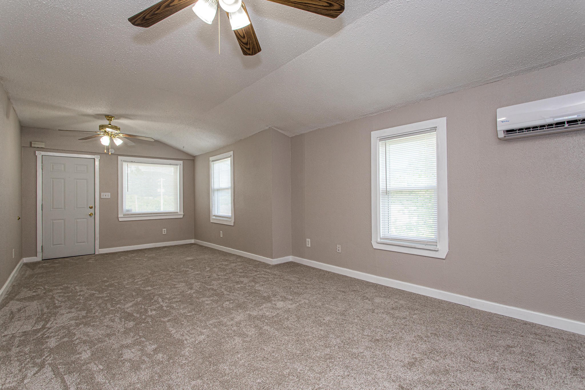 615 Butler Mill Road Oliver Springs, TN 37840 - Photo 8 of 35 a view of an empty room with a window
