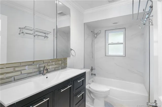 $1,275,000 | 4 Copaire Road, Sewall's Point, FL 34996