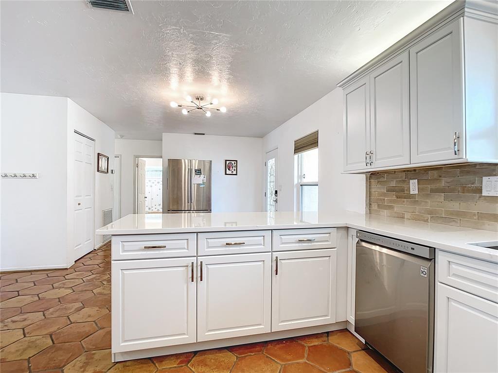 919 Key Way Nokomis, FL 34275 - Photo 15 of 70