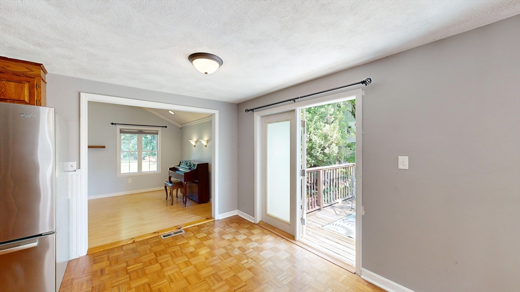 36 Salem Road Billerica, MA 01862 - Photo 8 of 32 Gallery Image 8