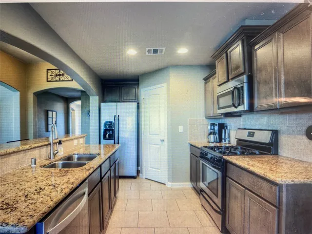 $2,395 | 5 Indian Palms Drive, Manvel, TX 77578