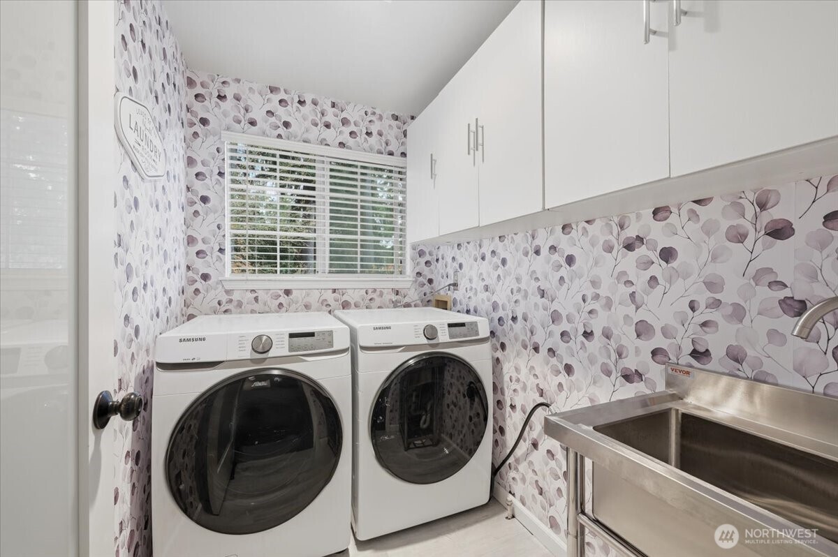 13802 60th Avenue West Edmonds, WA 98026 - Photo 26 of 36 a utility room with dryer and washer