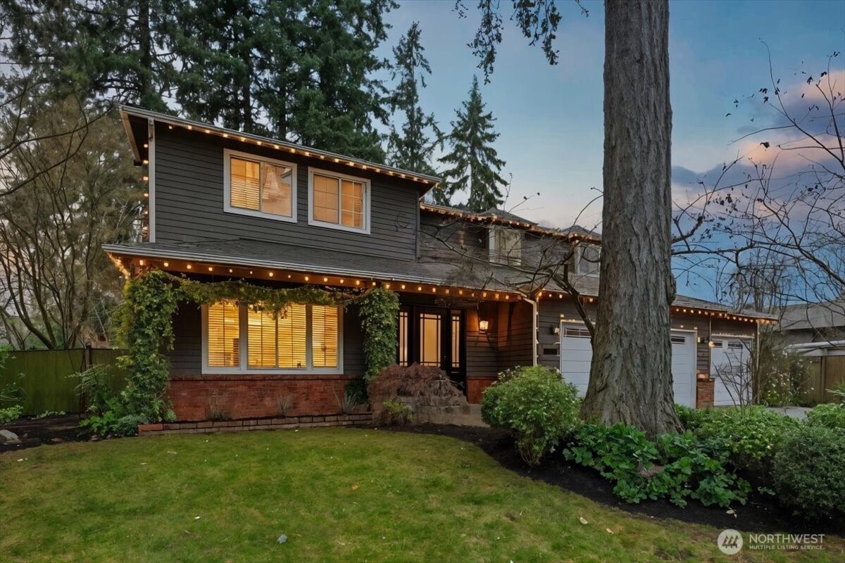 13802 60th Avenue West Edmonds, WA 98026 - Photo 3 of 36 front view of a house with a yard