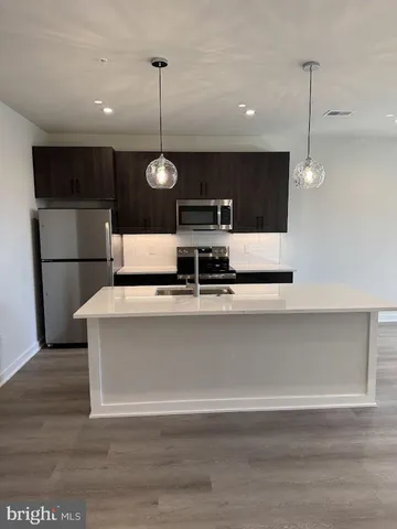 $2,325 | 26 South York Road, Unit 103, Hatboro, PA 19040