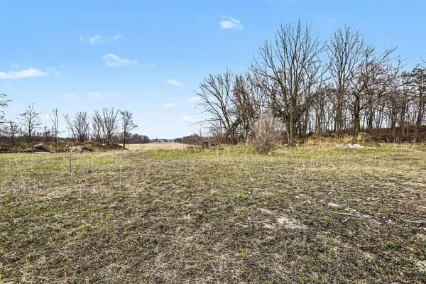 $145 | 27932 Dewey Lake Street, Dowagiac, MI 49047