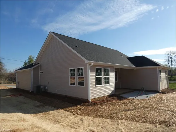 $325,000 | 105 Hickory Street, Yadkinville, NC 27055