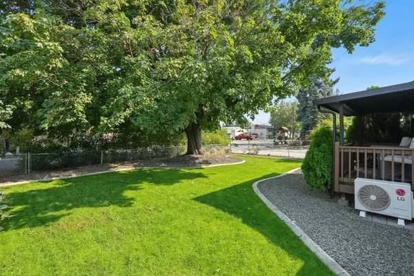 $699,000 | 5325 North Vincent Road, Newman Lake, WA 99025