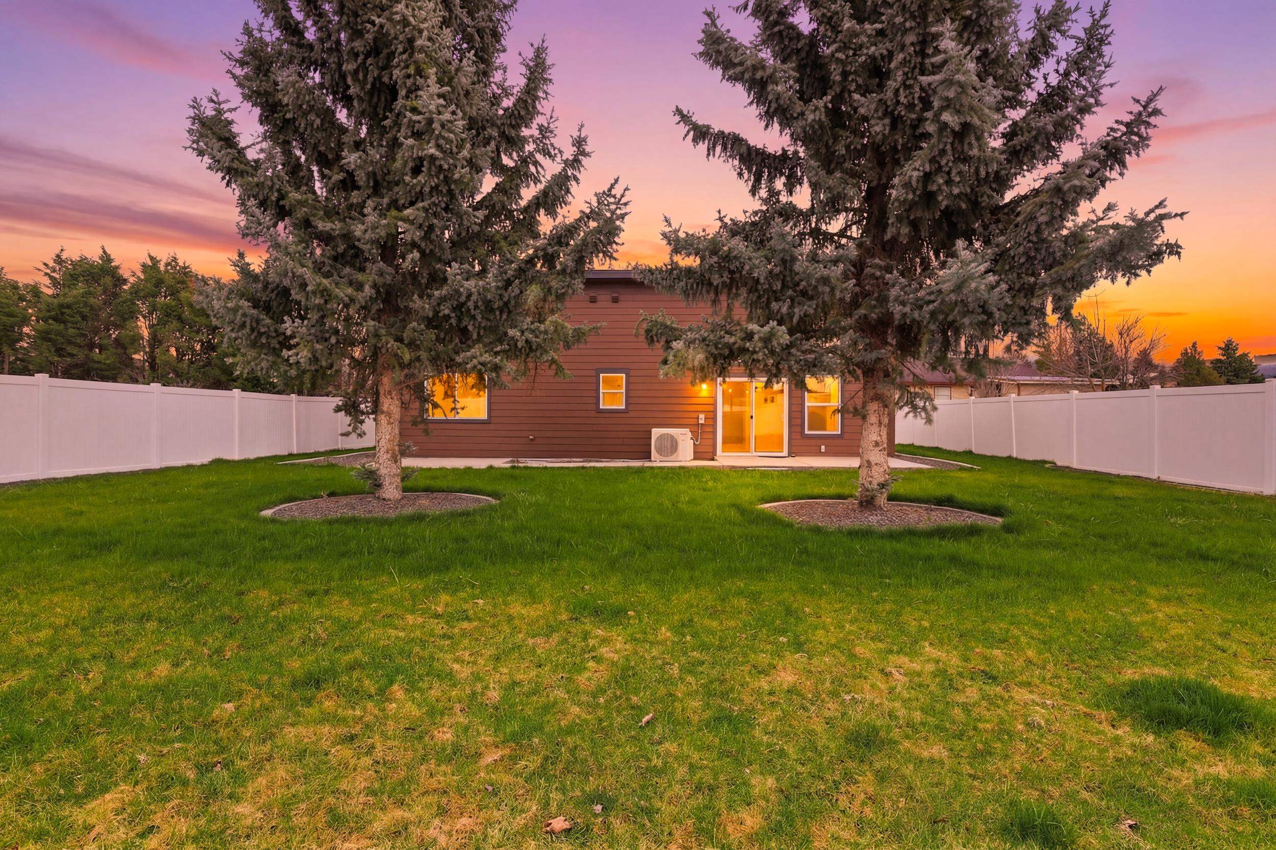 5325 North Vincent Road Newman Lake, WA 99025 - Photo 4 of 49