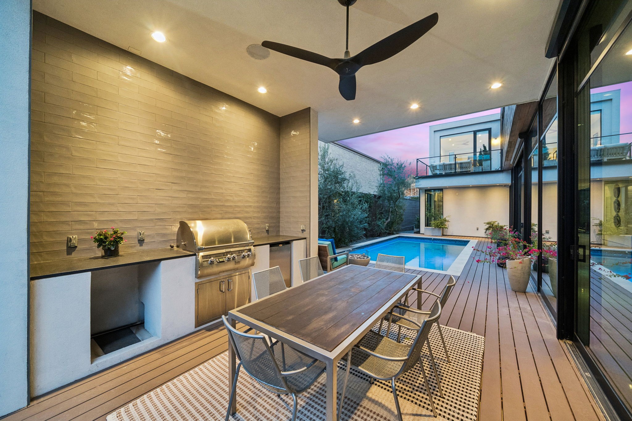 2332 Wroxton Road Houston, TX 77005 - Photo 45 of 50