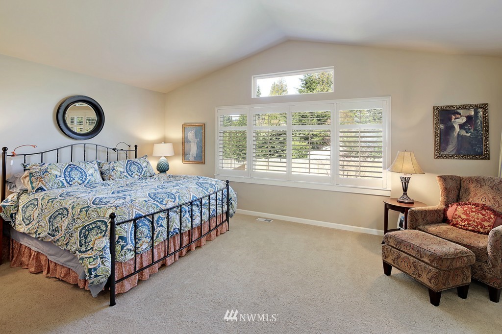 6212 Northeast 1st Street Renton, WA 98059 - Photo 14 of 17