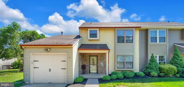 $420,000 | 14 Jacamar Drive, Voorhees, NJ 08043
