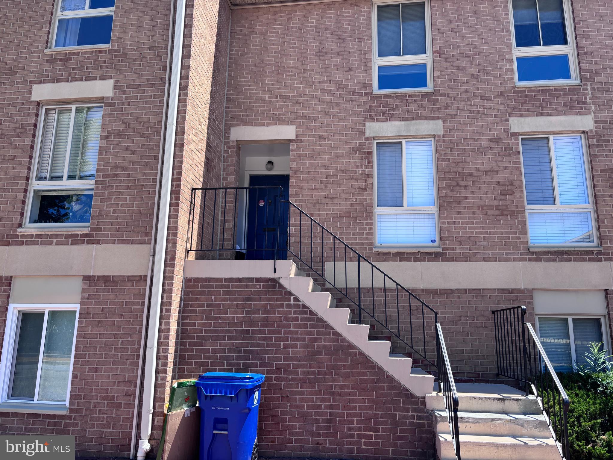 425 South Sharp Street, Unit R 15 Baltimore, MD 21201 - Photo 3 of 6