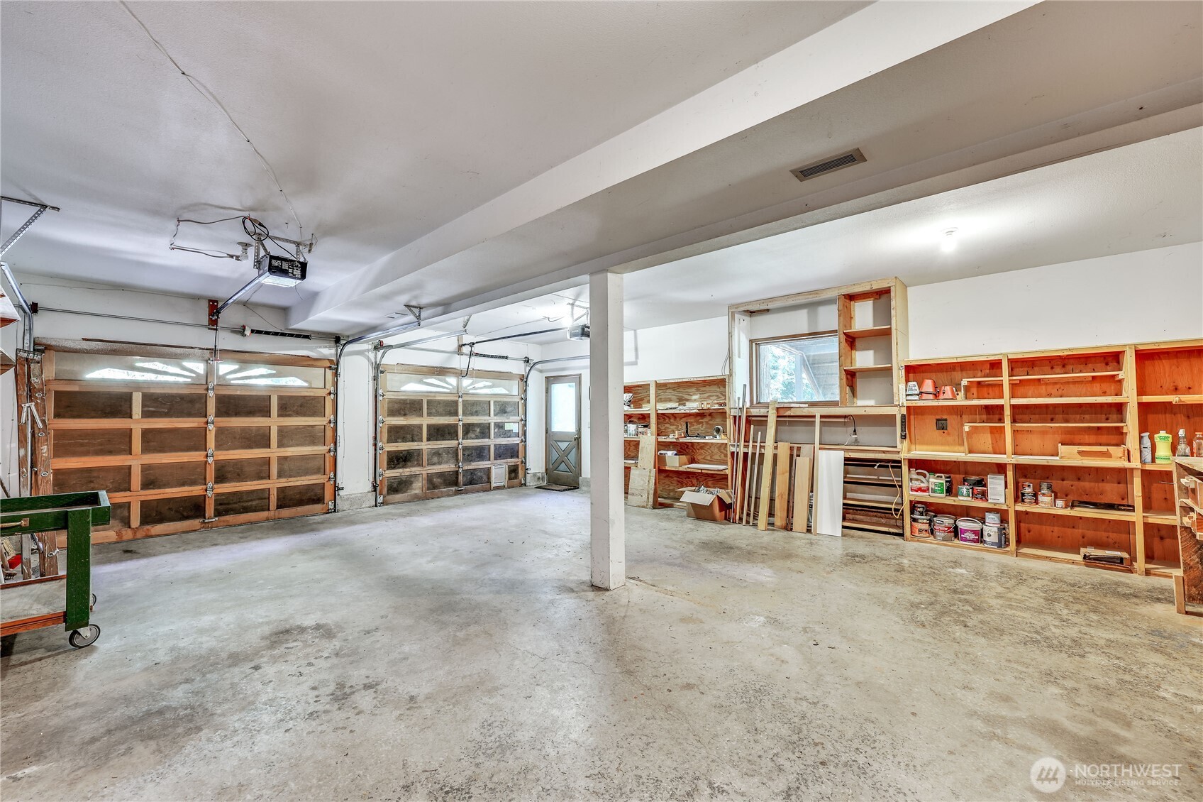 11 Bishop Hill Road Chimacum, WA 98325 - Photo 26 of 34 an empty room with furniture and racks