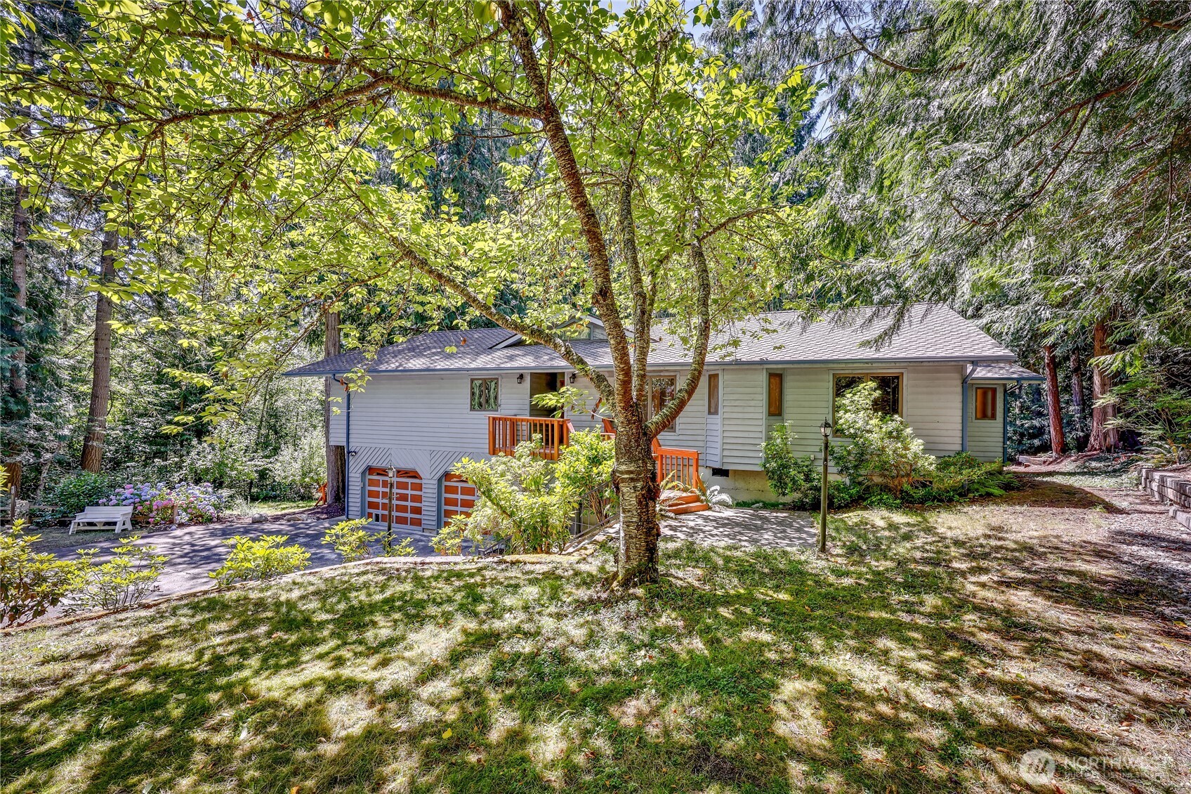 11 Bishop Hill Road Chimacum, WA 98325 - Photo 31 of 34 a front view of a house with garden