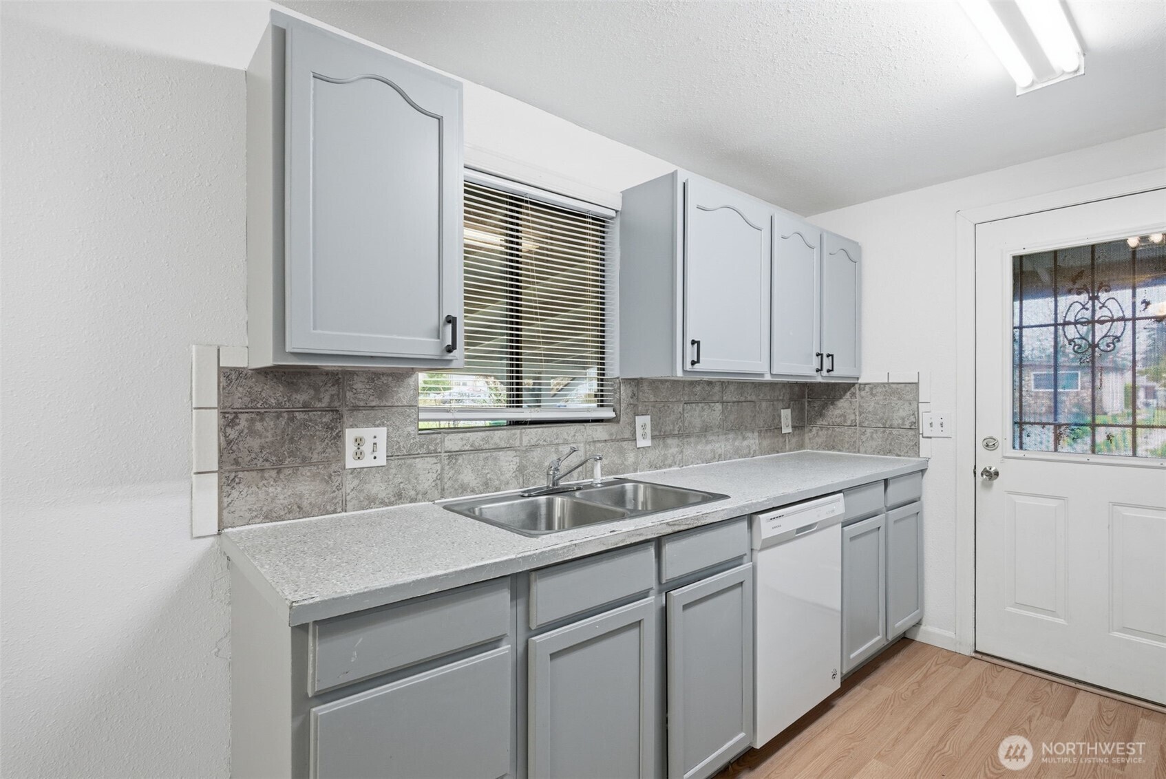 11851 Southeast 170th Place Renton, WA 98058 - Photo 14 of 36