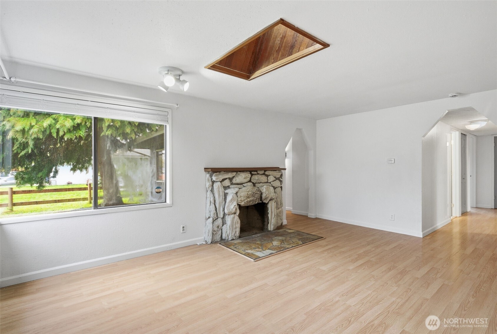 11851 Southeast 170th Place Renton, WA 98058 - Photo 25 of 36