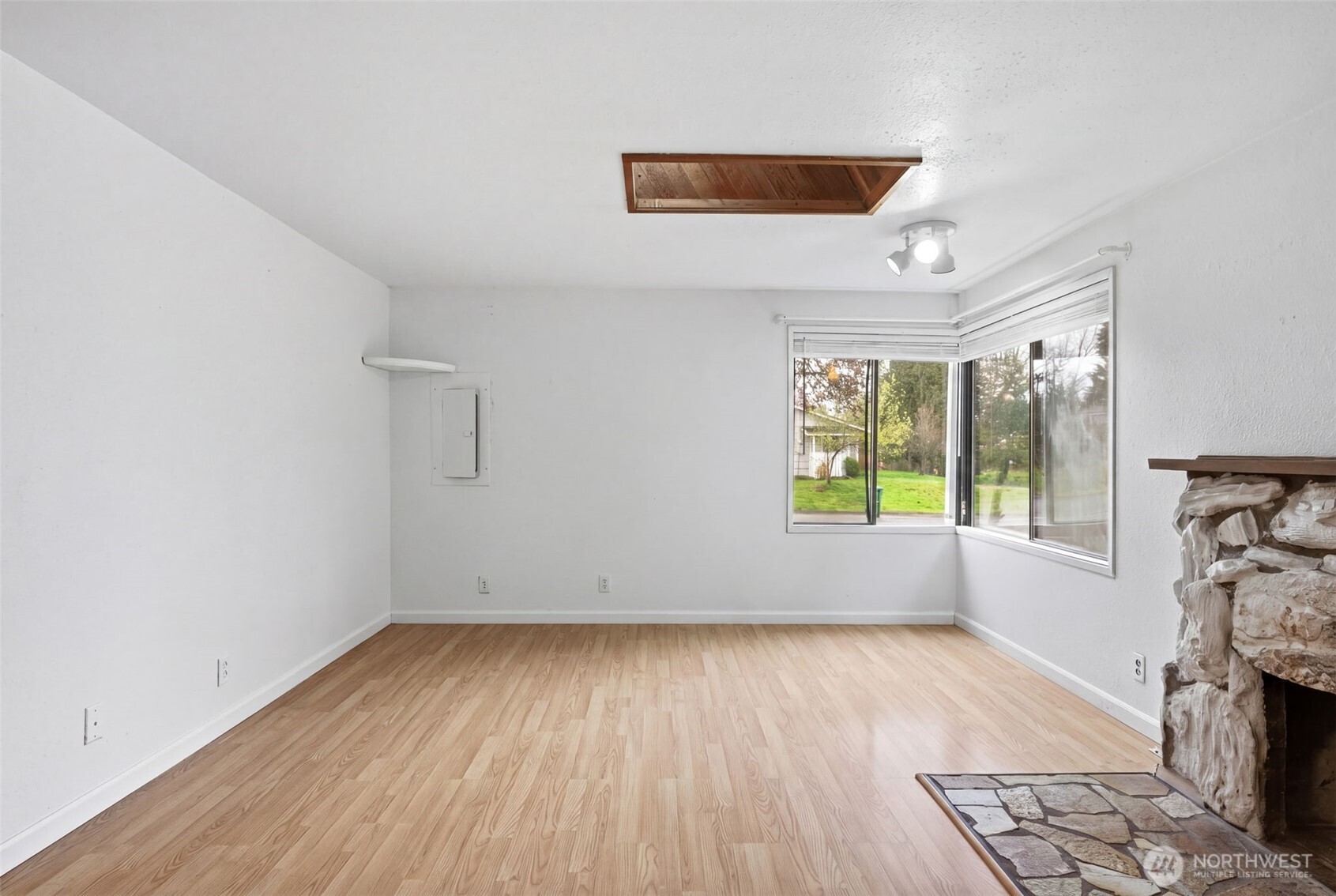 11851 Southeast 170th Place Renton, WA 98058 - Photo 26 of 36