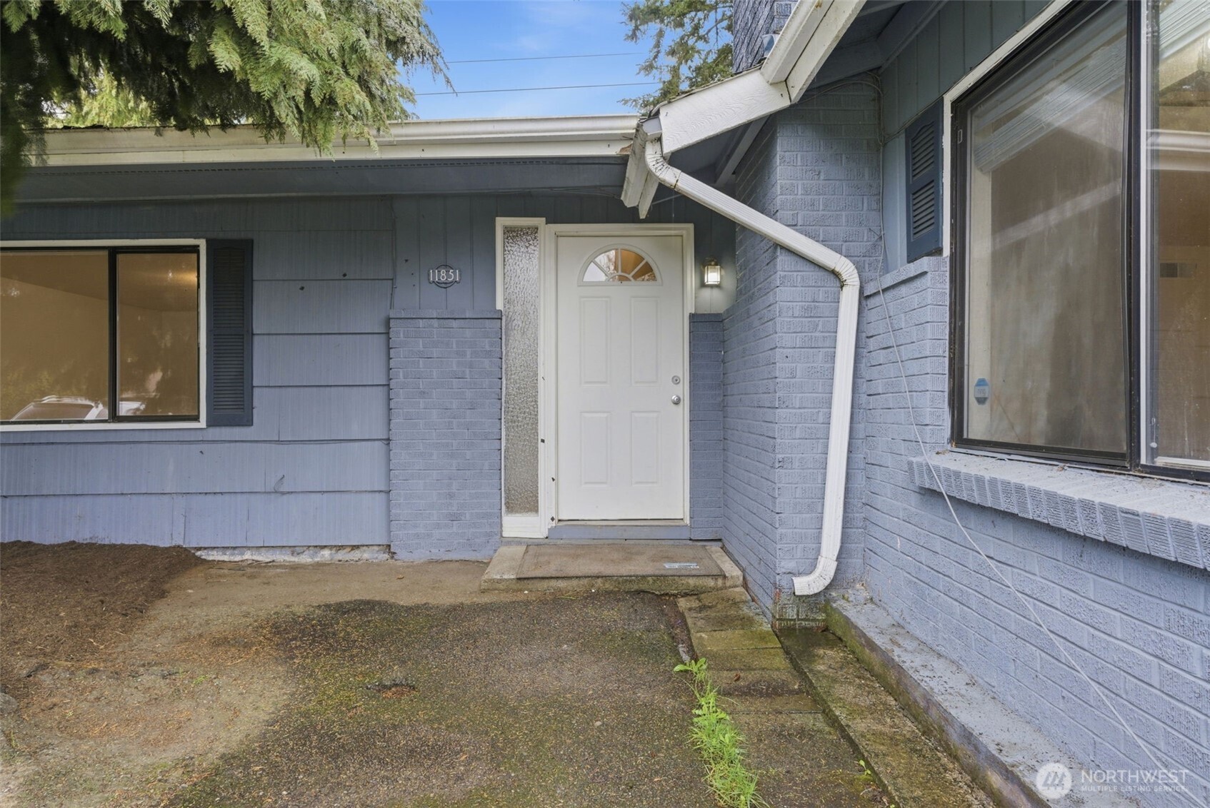 11851 Southeast 170th Place Renton, WA 98058 - Photo 4 of 36