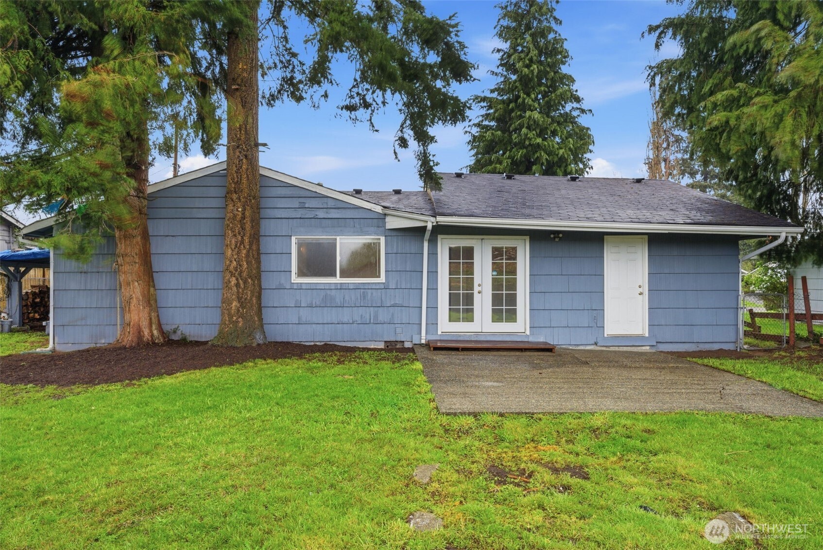 11851 Southeast 170th Place Renton, WA 98058 - Photo 5 of 36