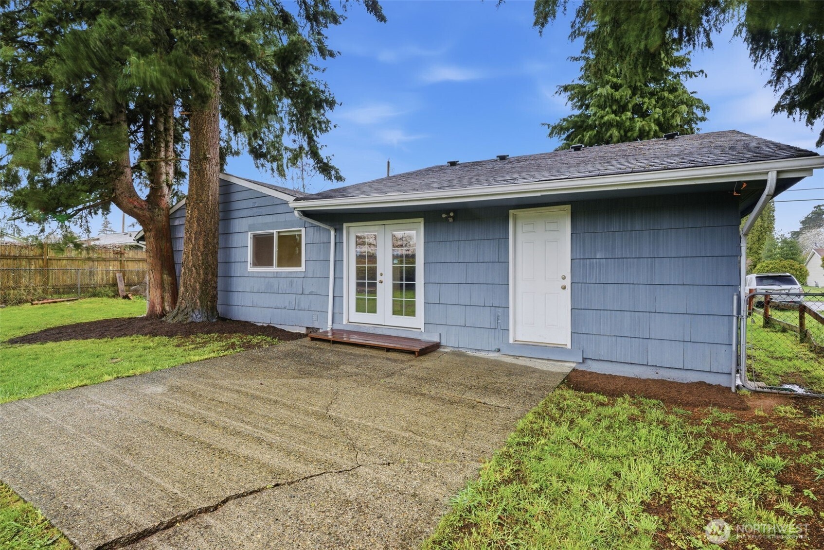11851 Southeast 170th Place Renton, WA 98058 - Photo 10 of 36