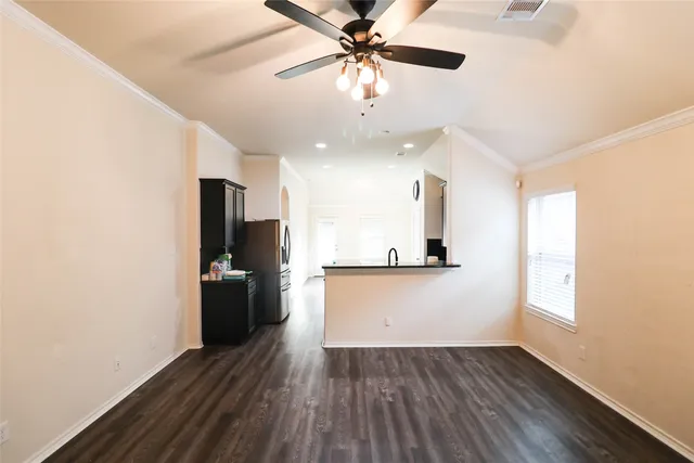 $2,000 | 1727 Kilmory Court, Houston, TX 77014