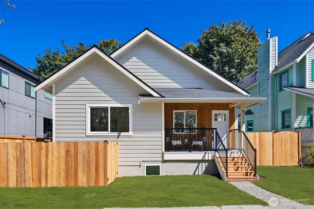 $1,200,000 | 8226 Meridian Avenue North, Seattle, WA 98103