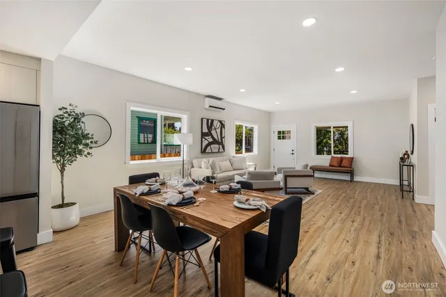 $1,200,000 | 8226 Meridian Avenue North, Seattle, WA 98103