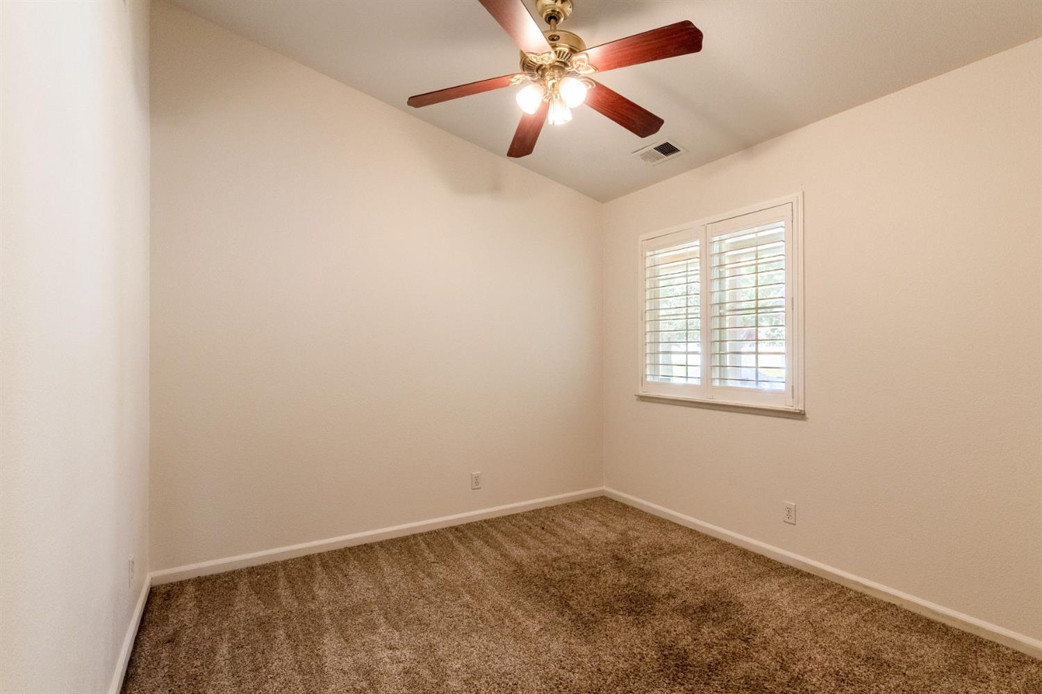 5304 Countrybrook Lane Salida, CA 95368 - Photo 15 of 27