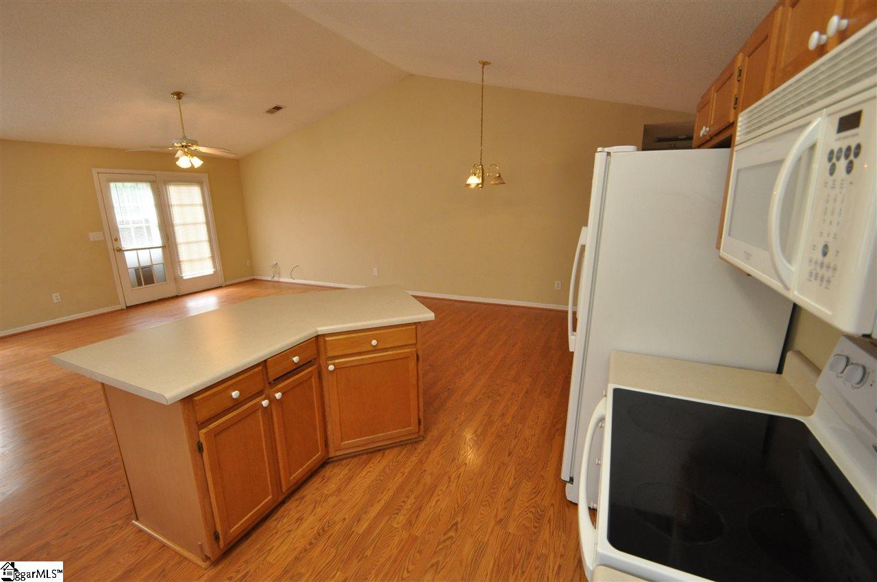 7 Sentinel Court Greer, SC 29650 - Photo 11 of 23 Gallery Image 11