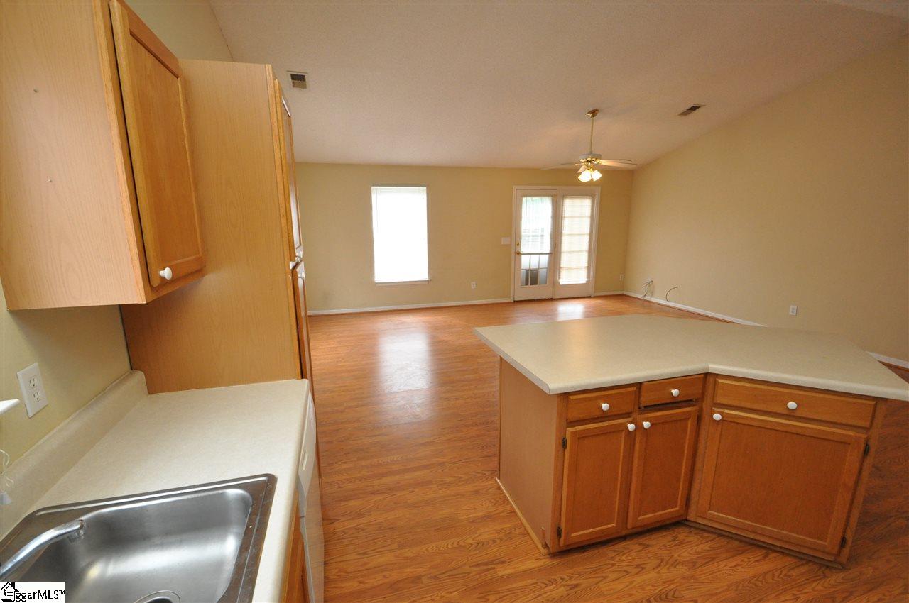 7 Sentinel Court Greer, SC 29650 - Photo 10 of 23 Gallery Image 10