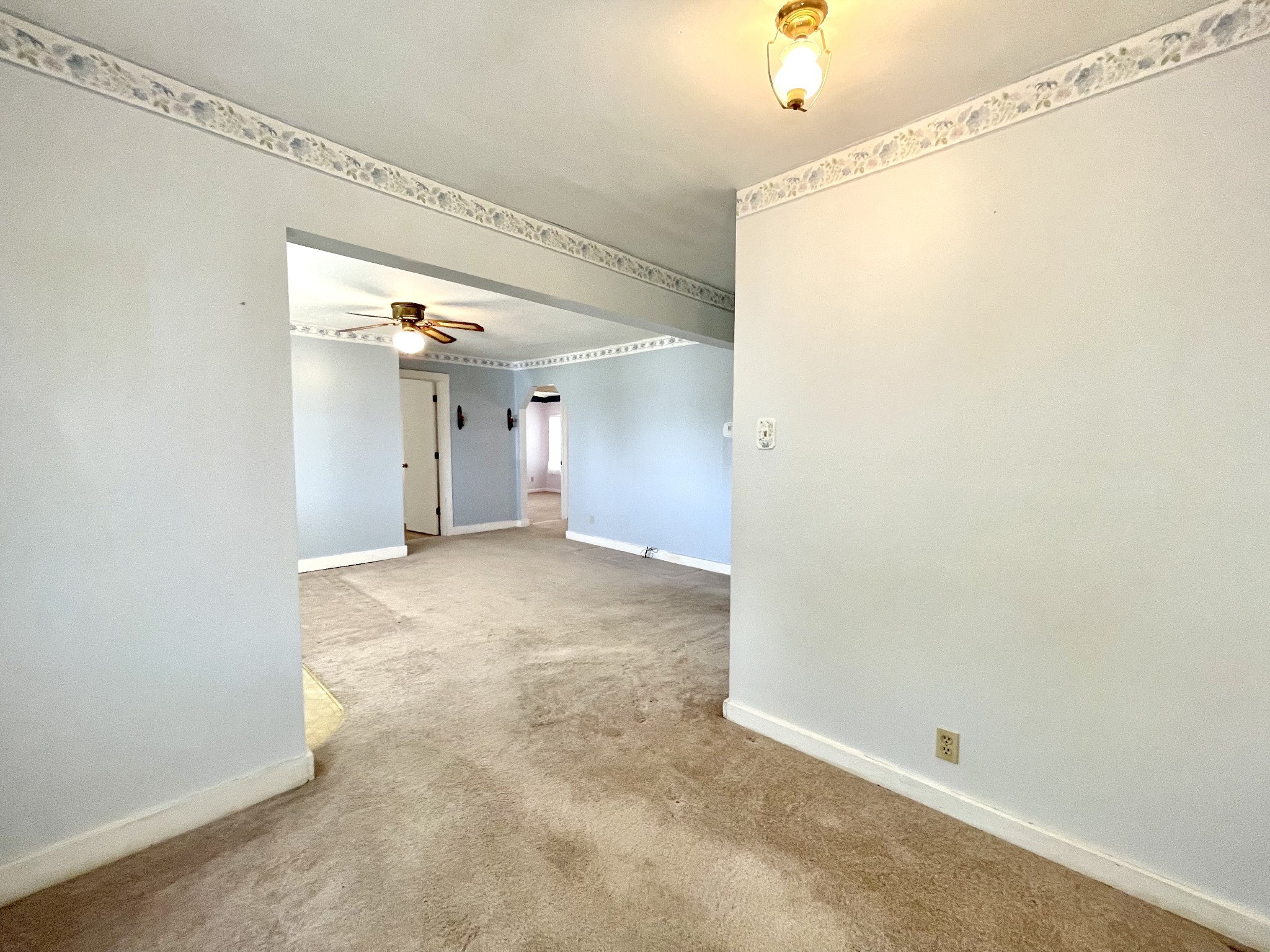 4897 Princeton Road Cadiz, KY 42211 - Photo 4 of 30 Gallery Image 4