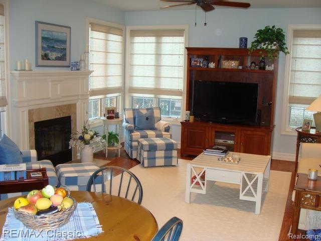 324 Woodward Avenue Rochester, MI 48307 - Photo 14 of 27 324 Woodward 019.jpg