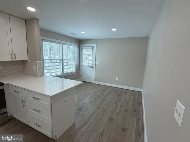 $2,800 | 6492 Vint Hill Road, Warrenton, VA 20187