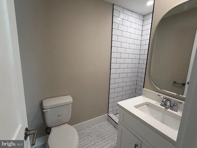 $2,800 | 6492 Vint Hill Road, Warrenton, VA 20187