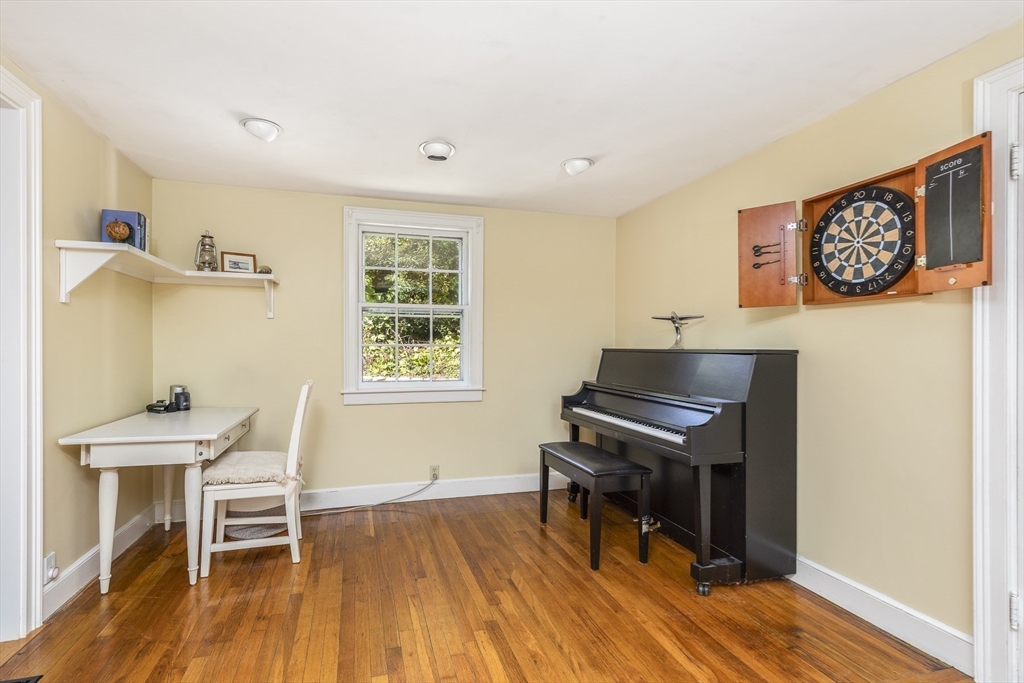 20 Cheever Avenue Marblehead, MA 01945 - Photo 15 of 38