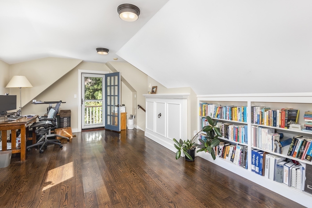 20 Cheever Avenue Marblehead, MA 01945 - Photo 16 of 38