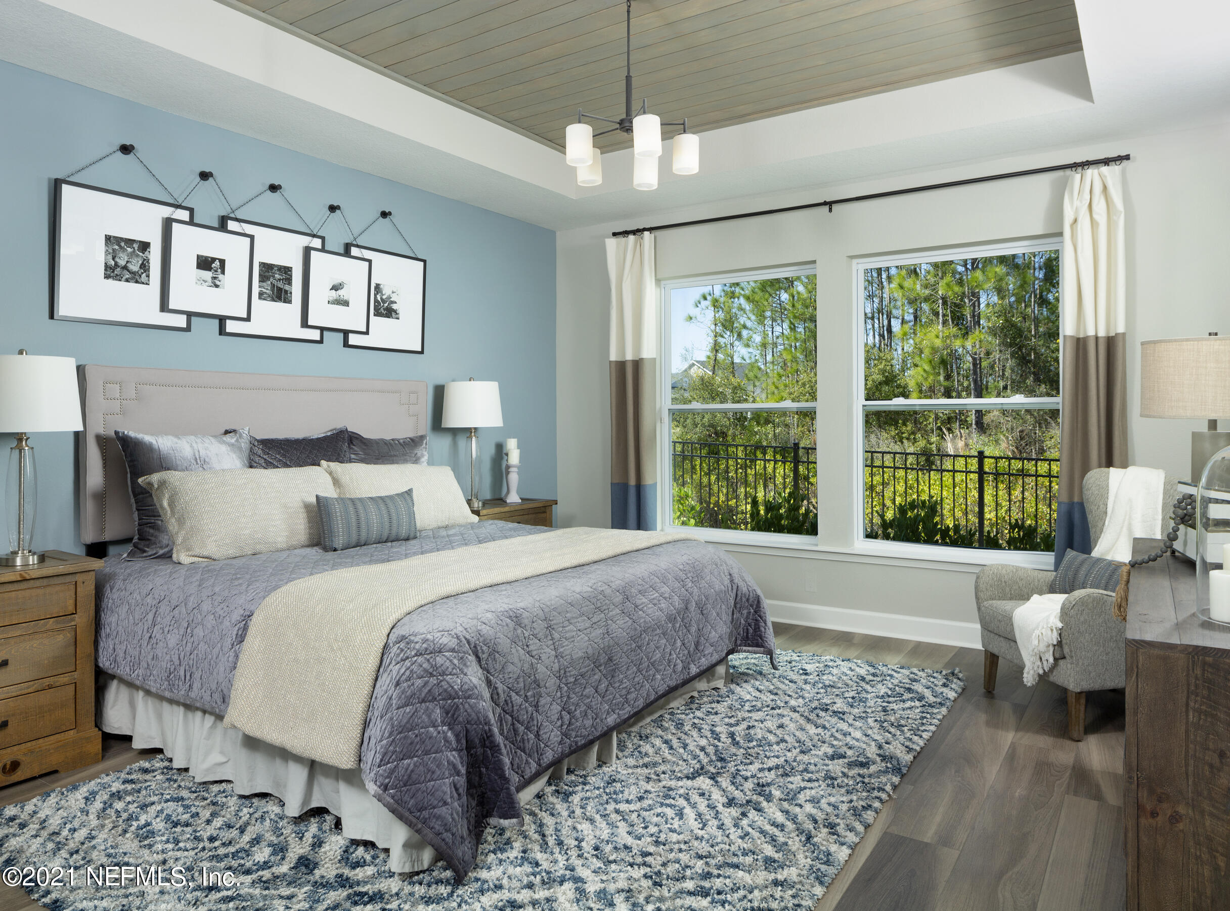 35 Windley Drive St. Augustine, FL 32092 - Photo 4 of 8 a bed room with a bed and a window