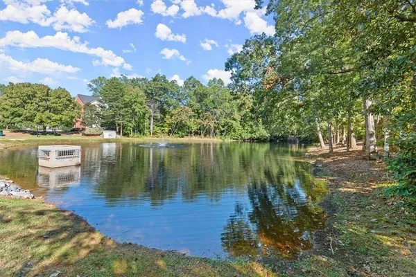 $574,900 | 5000 Davenport Place, Roswell, GA 30075