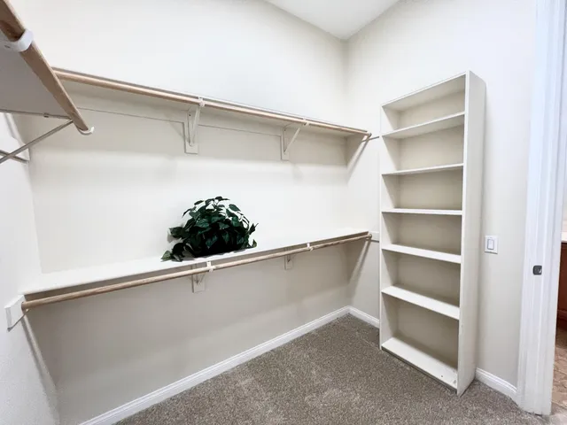 a view of entryway with a rug